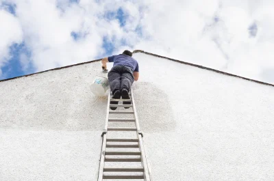Peinture extérieure à Lhéraule — façades et ravalement